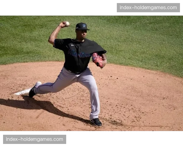 迈阿密马林鱼新球场“2026年穹顶”通过最终验收,将于4月15日首秀